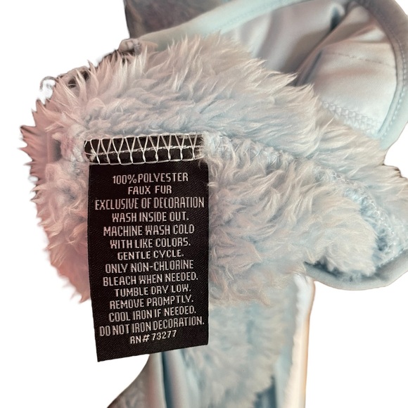 Baby Blue Faux Fur Fila Pull Over Size XL Woman’s - Picture 5 of 8